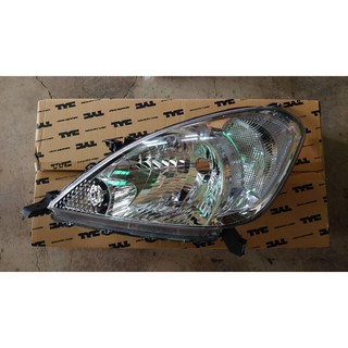 Ucc車趴 Toyota 豐田innova 10 11 12 13 14 16 原廠型大燈tyc製一邊1900 蝦皮購物