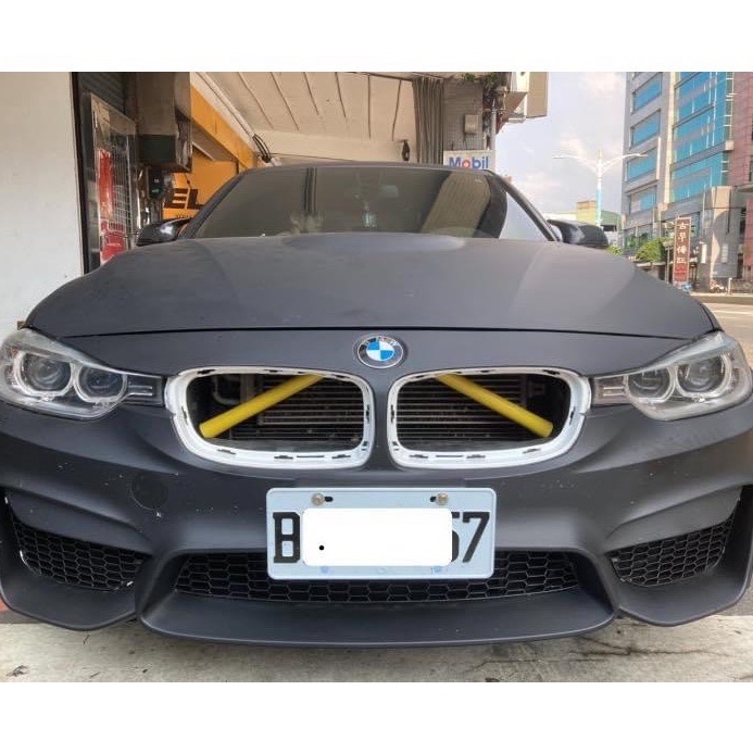 寶馬 BMW F30 F31黃色鼻毛 F30水箱罩橫桿 328鼻毛 335中網橫桿 320進氣鼻毛 316鼻毛