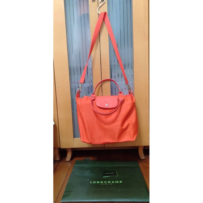 (全新)LONGCHAMP橘色機場購買Longchamp Le pliage Neo 尼龍布短帶提/斜背兩用包(小橘色)