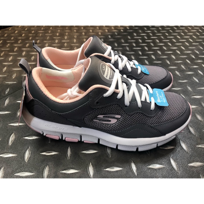 灰粉 SKECHERS LIV 鞋