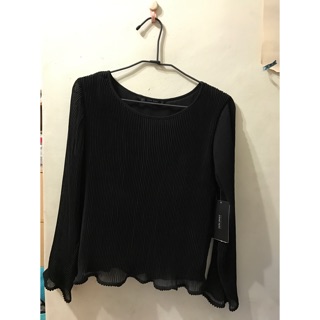 ZARA 荷葉邊雙層透膚黑色上衣