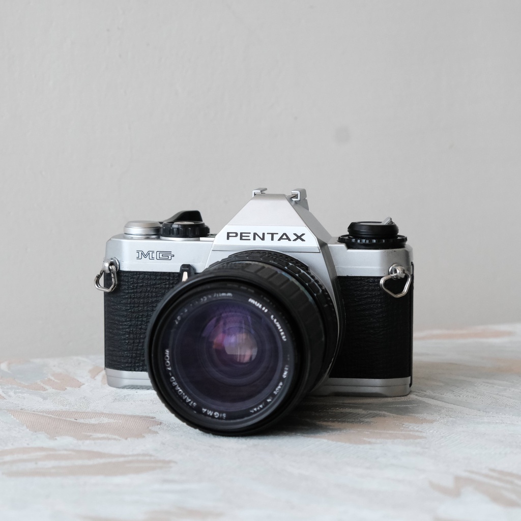 Pentax MG +sigma 28-70mm f2.8-4  半自動單眼 底片相機 (SLR)