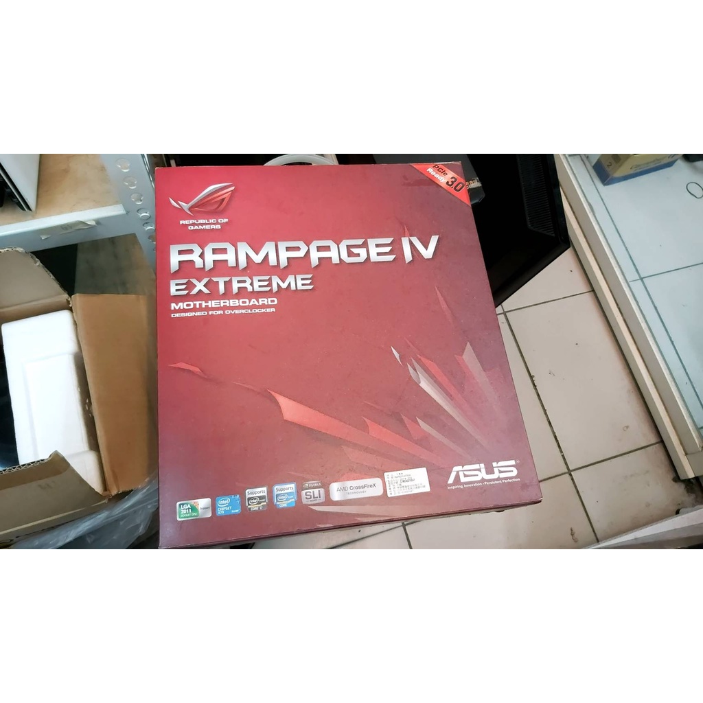 華碩 ROG X79  RAMPAGE IV EXTREME主機板