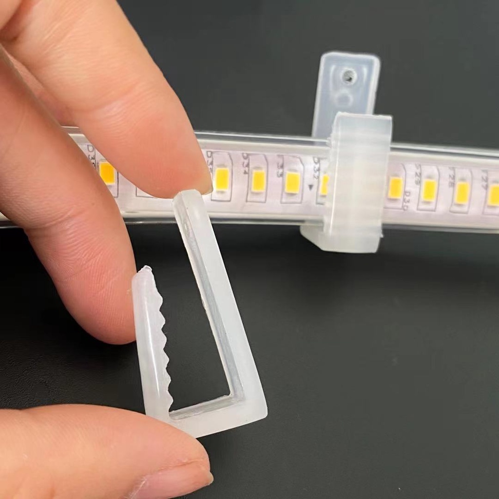 一個2元 露營 燈條 固定夾 燈帶固定卡扣 LED燈條固定扣 寬燈帶扣 LED燈帶卡扣 燈條固定壓板 LED燈帶固定扣