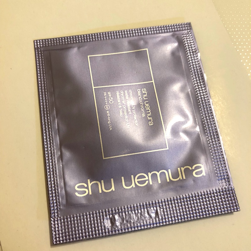 Shu uemura 植村秀 4D透白UV輕感防護乳 1ml SPF50 PA++++