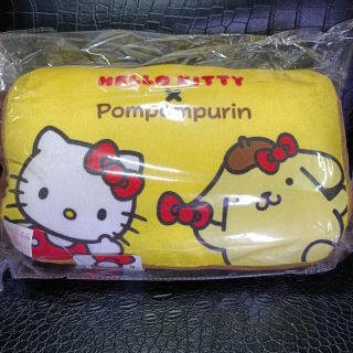 Hello kitty 暖手抱枕/靠枕/枕頭