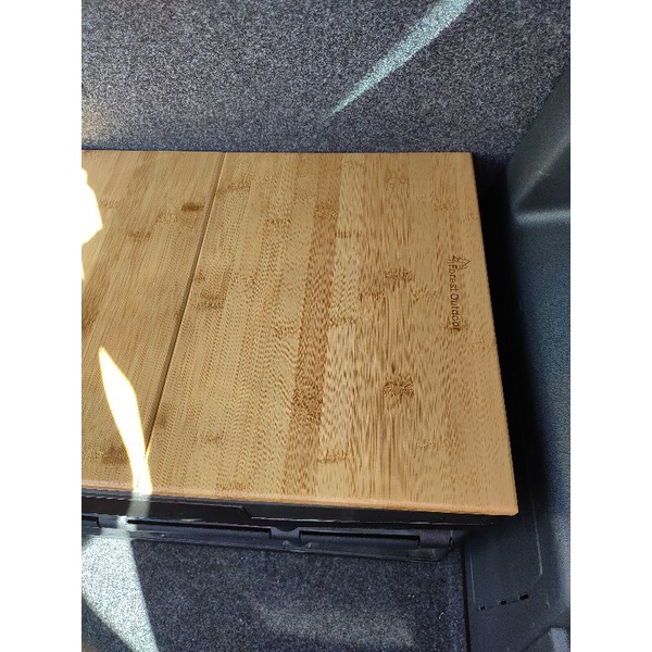 (二手）0ForestOutdoor 魔術收納箱含桌板 摺疊箱 收納箱 桌板箱 露營 野營 魔術箱 桌板