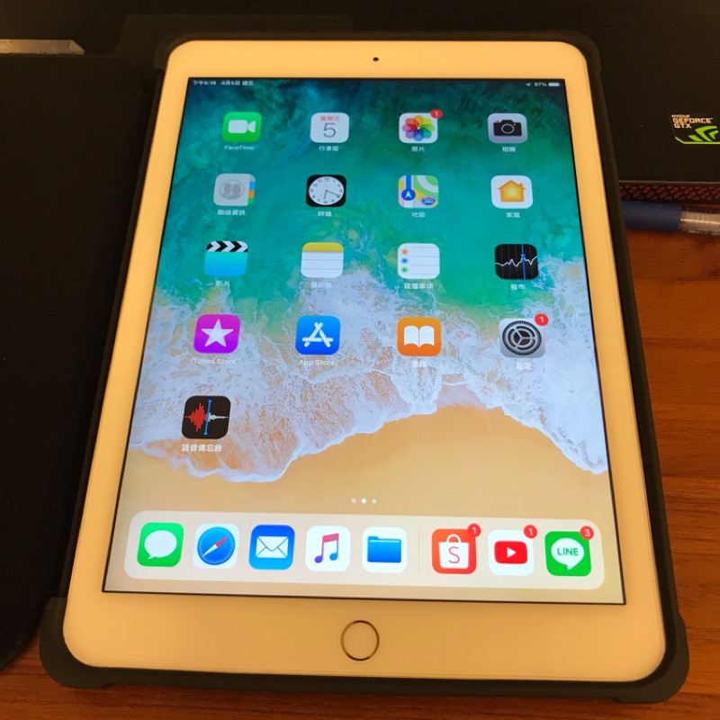 iPad air2 16G  金色 跟全新一樣