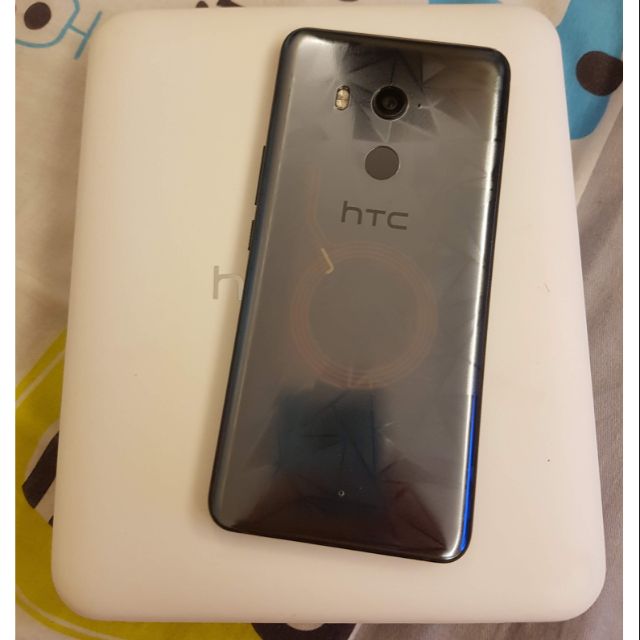 HTC u11 plus 6/128 透視黑 保固 2019/6/30