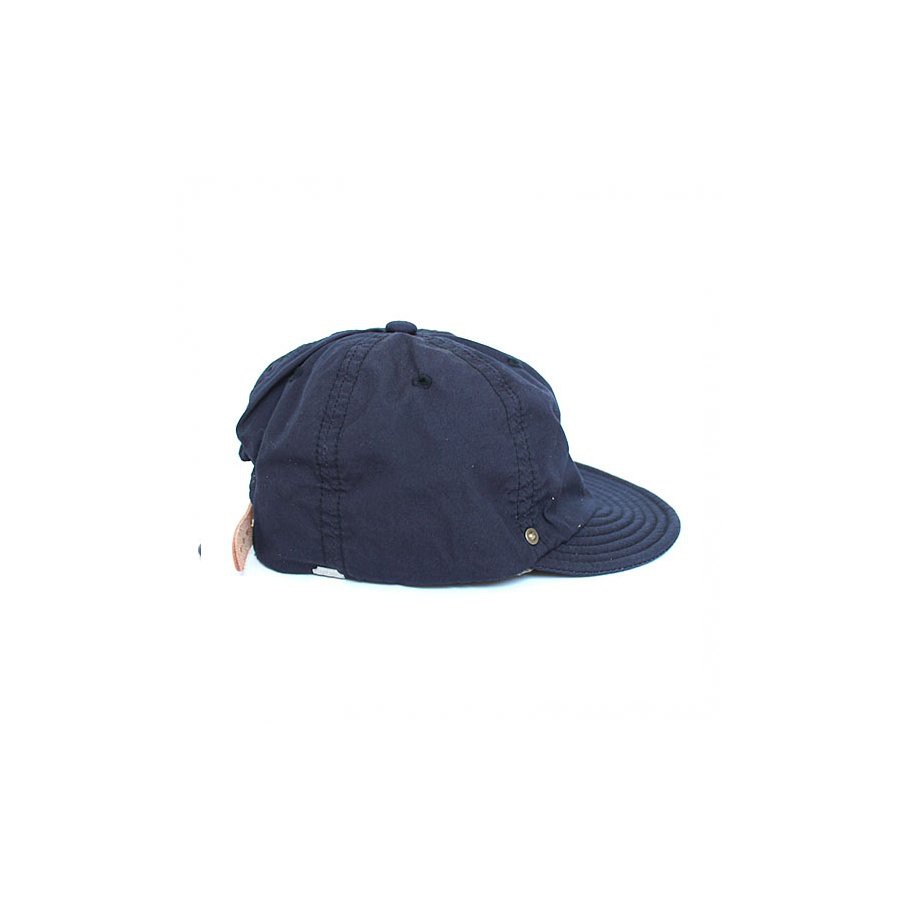 cap buckle