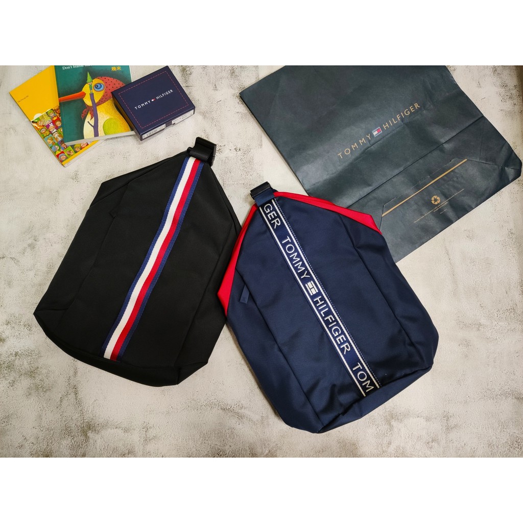 【興閣精品】Tommy Hilfiger backpack 大胸包 側背包 後背包