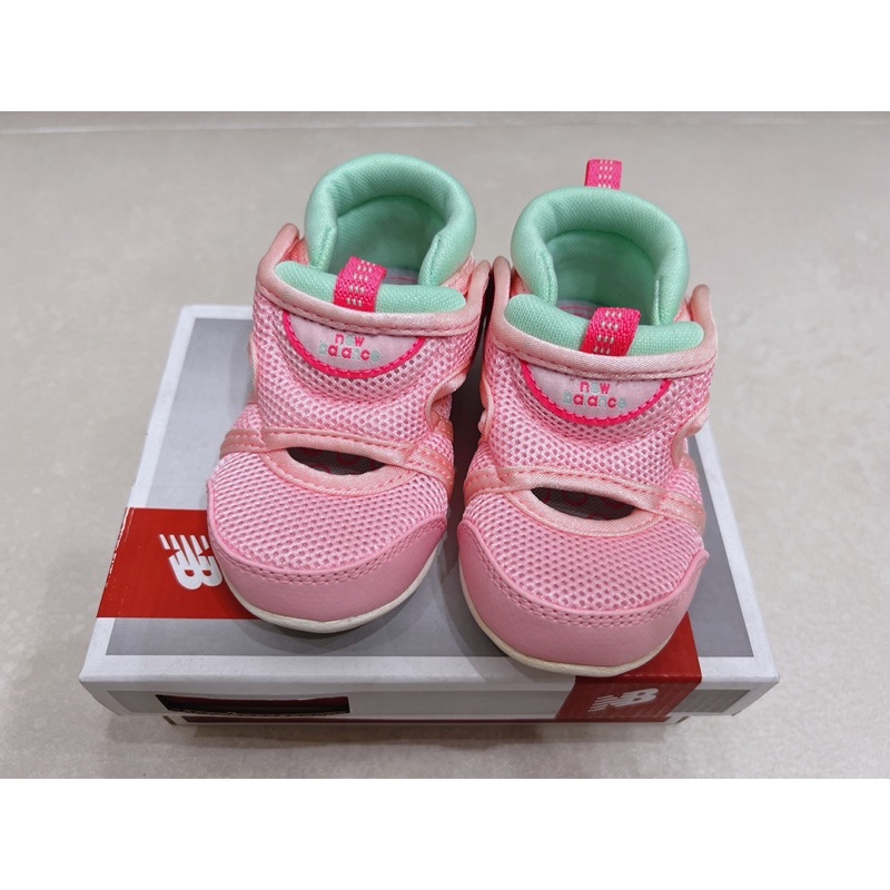 new balance 雙開口寶寶學步鞋特價 鞋底泛黃釋出 尺寸6號 原價$1350