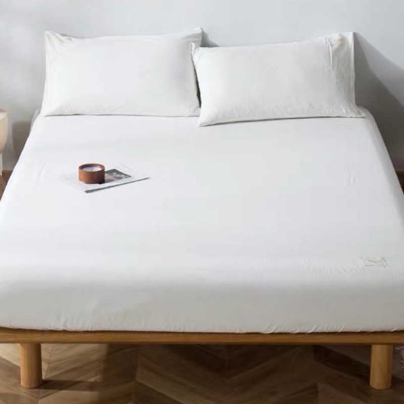 無心雜貨｜全新｜手感親膚舒適白色水洗棉床包 標準雙人床鬆緊帶床單 歐規5尺