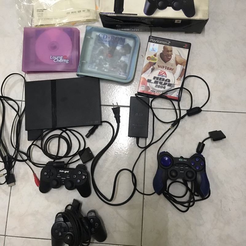 Ps2 主機含照片中周邊零件