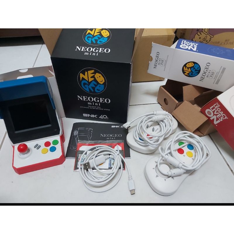 NEOGEO mini日本版 snk40th迷你遊戲機【限時特價一天】(售價含手把兩支+hdmi轉接線)