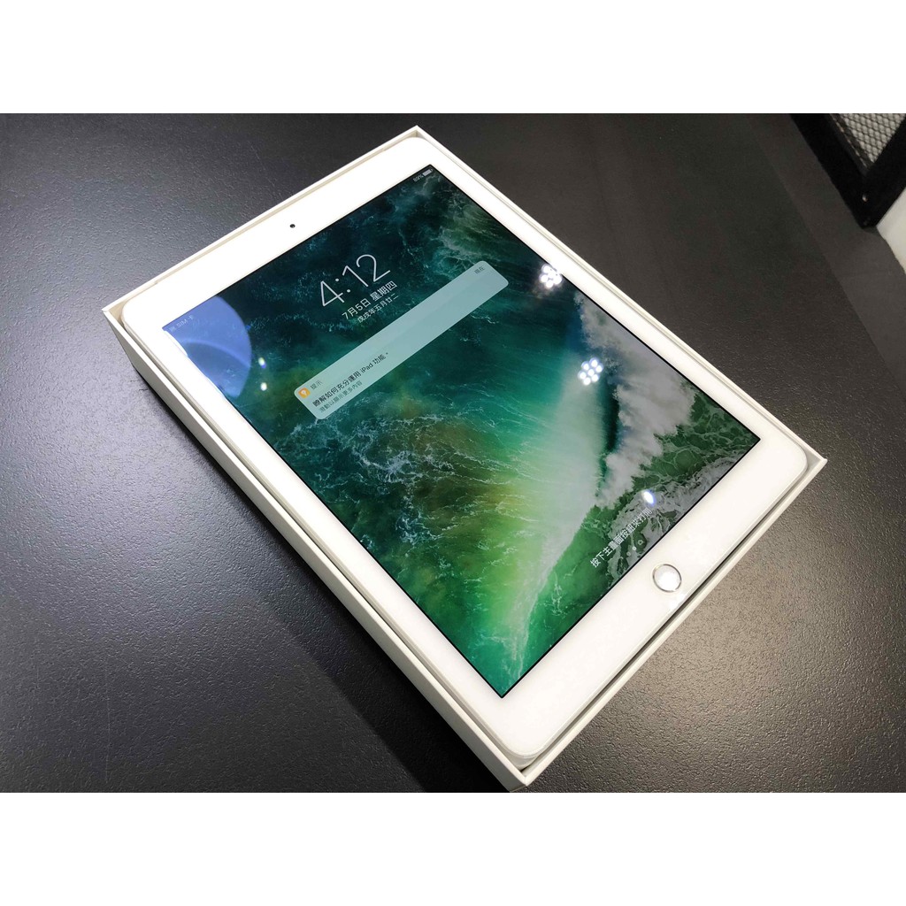 iPad Air2 9.7" LTE插卡版 64G 銀色 漂亮無傷 只要8300 !!!