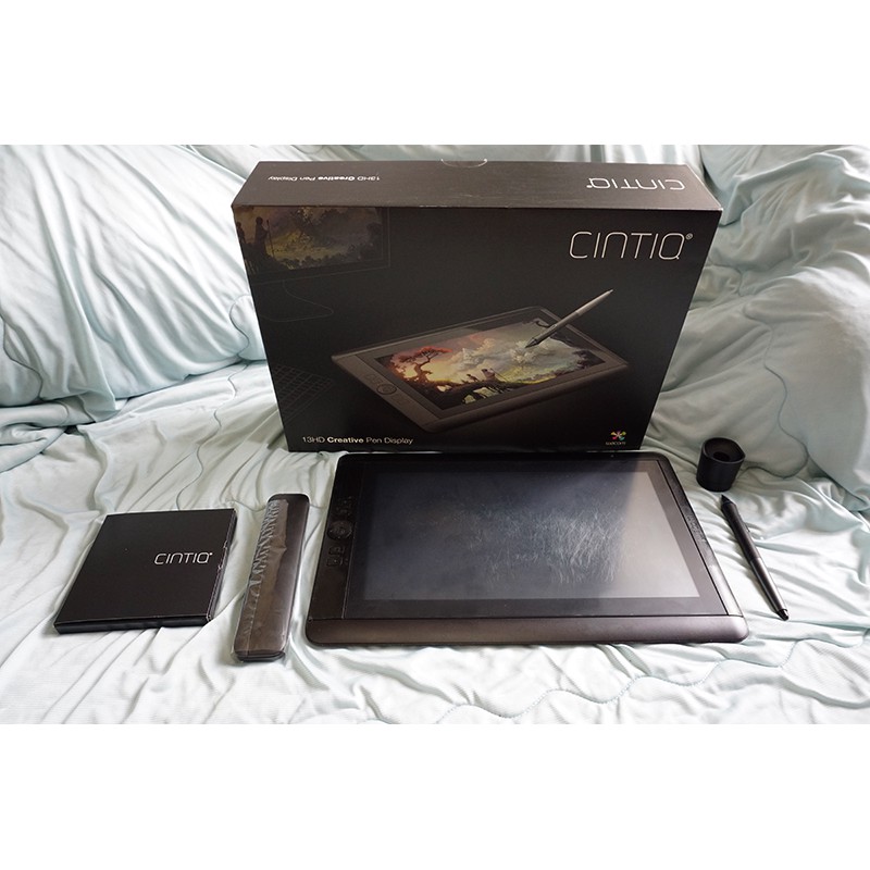 Wacom CintiQ 13HD  DTK-1300 (附螢幕收納包)