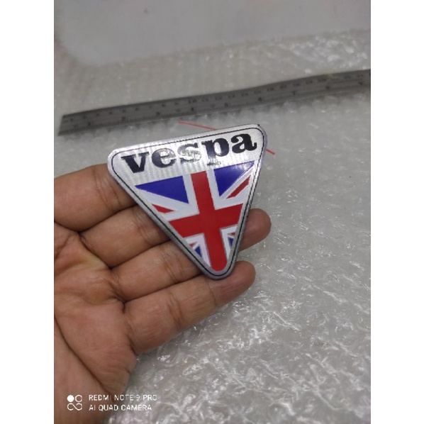 Vespa 徽章 Piaggio 標誌貼紙金屬國旗英國