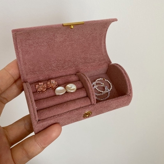 日式便攜隨身精緻小巧飾品盒 耳環戒指飾品旅行收納盒 迷你顆粒絨布珠寶首飾盒