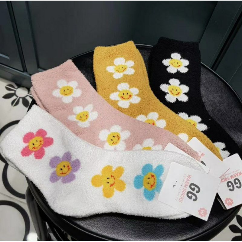東大門襪子🧦韓國製🇰🇷保暖睡眠襪地板襪月子襪珊瑚絨中筒襪女襪（現貨）