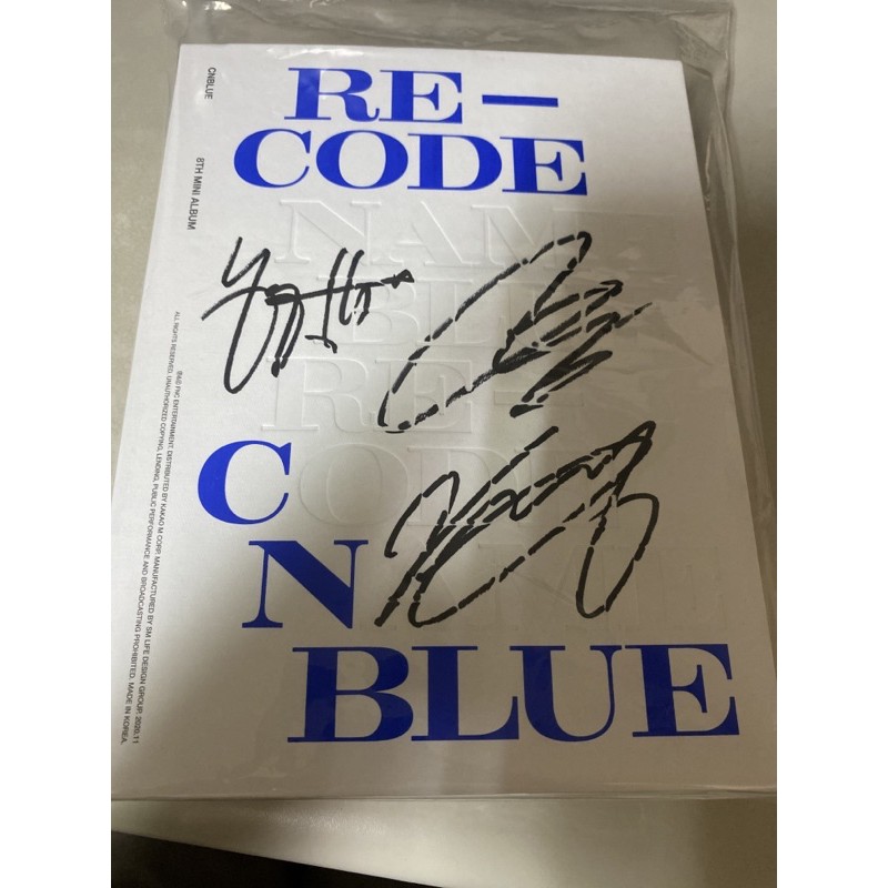 現貨簽名版CNBLUE 第八迷你專輯[RE-CODE] (標準版CD+寫真書+寫真卡等)