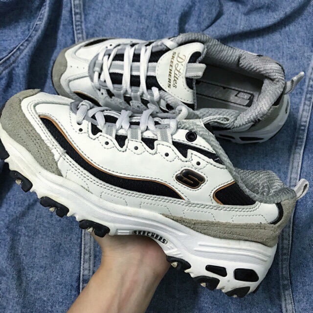 (AUTH) 白色和黑色的正品 SKECHERS 運動鞋