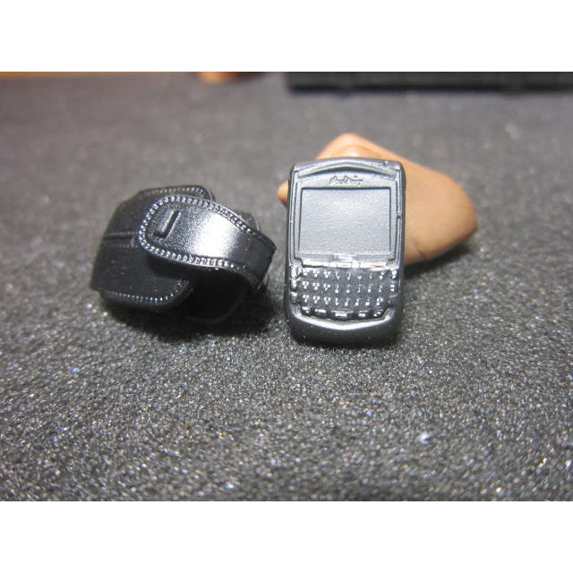RT1休閒部門 DID特警款1/6黑莓手機一支(附皮套) mini模型