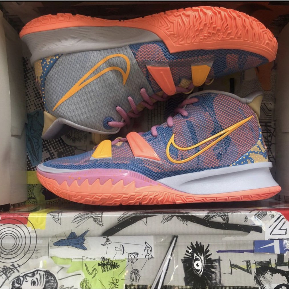 kyrie 5 academy