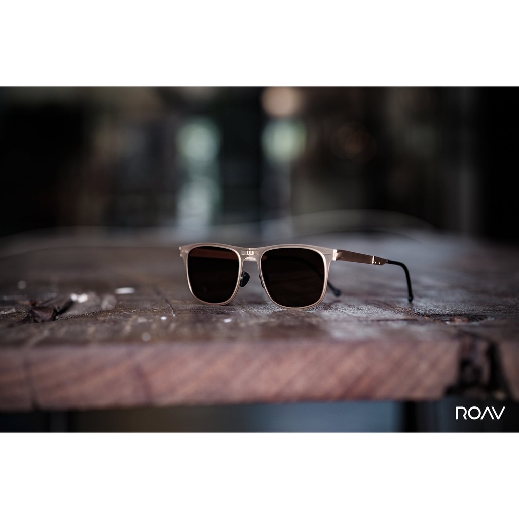 ROAV 8302 鏡框:霧金 鏡片:茶色 折疊太陽眼鏡 折疊墨鏡 薄鋼 偏光太陽眼鏡 偏光墨鏡 抗紫外線 抗UV 墨鏡