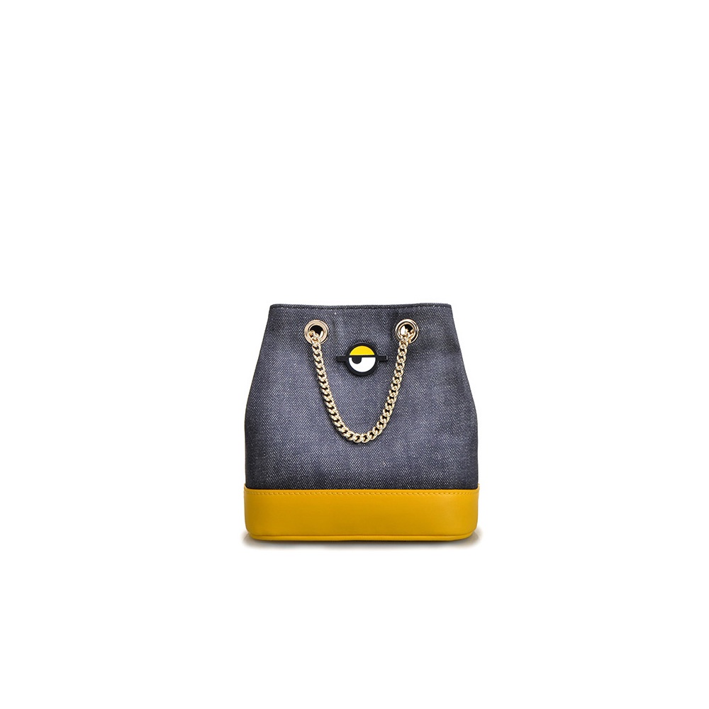 Minions牛仔布配牛皮革斜揹袋 蝦皮購物