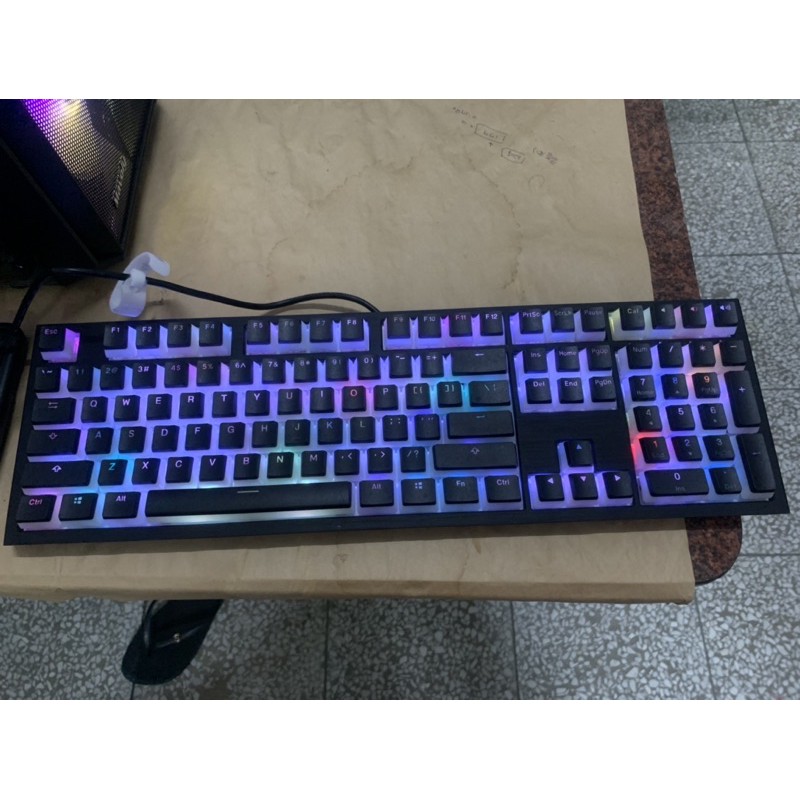 DUCKY SHINE 7 茶軸