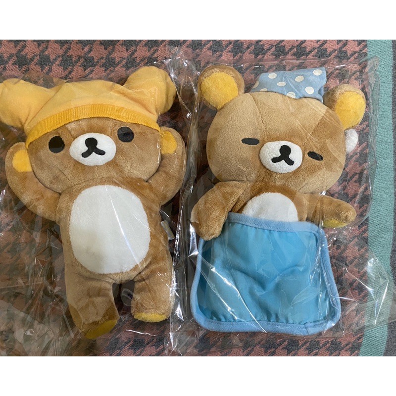 日本正版 拉拉熊 懶熊 懶懶熊 2005 睡覺 頭套 帽子 眯眼 被子 蓋被子 睡帽 早期 絕版 限定 玩偶 娃娃