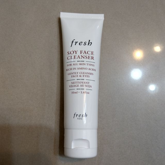 fresh 大豆卸妝潔面乳

SOY FACE CLEANSER
 50ml