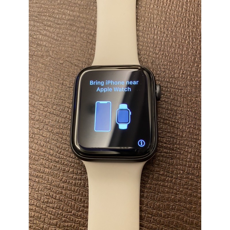 Apple Watch S5 5 GPS 44mm 太空黑 9.9新