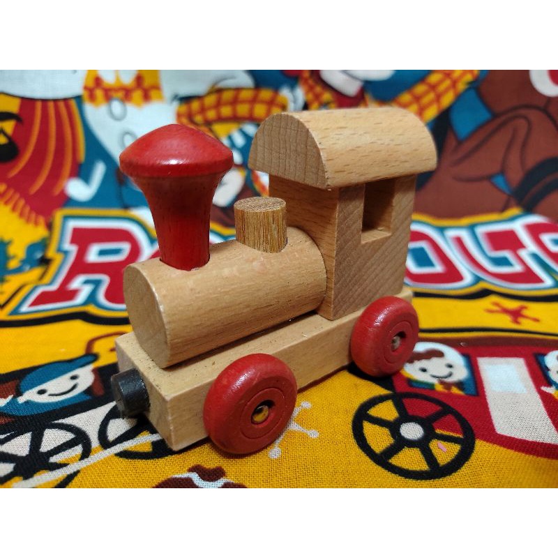481 早期木頭製小火車玩具一個