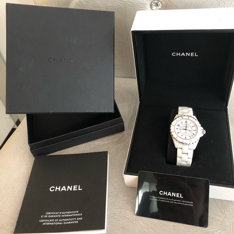 【CHANEL】白色38mm陶瓷機械錶