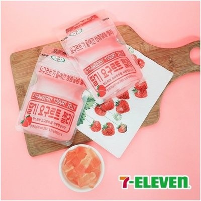 💕現貨💕韓國7-11 限定 草莓養樂多果凍軟糖