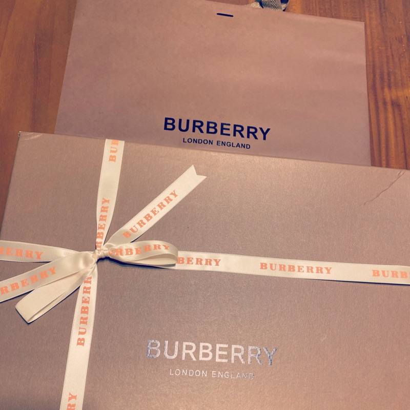 Burberry 盒子 紙袋