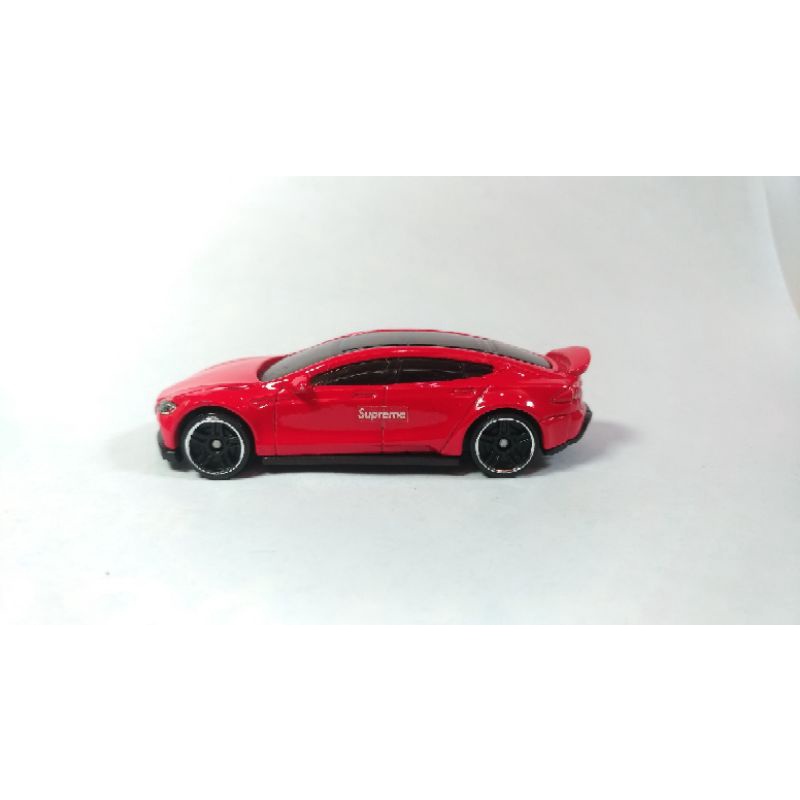 Hot Wheels 風火輪 Tesla Model S 佐 Supreme水貼