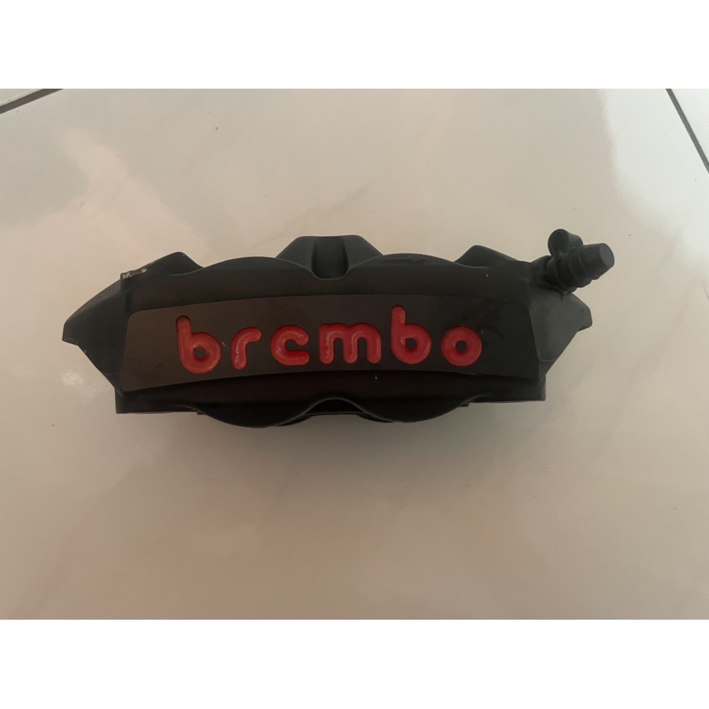 brembo 1098(M4) 黑底紅 100mm 右卡