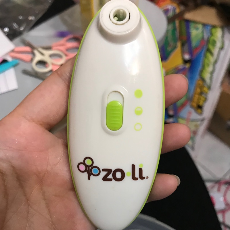 二手Zo-li Buzz B.幼兒嬰兒指甲修剪 電動搓刀 電動磨刀 磨甲機