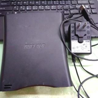 Buffalo 1TB HD-CE10TU2 3.5吋 行動硬碟 隨身硬碟