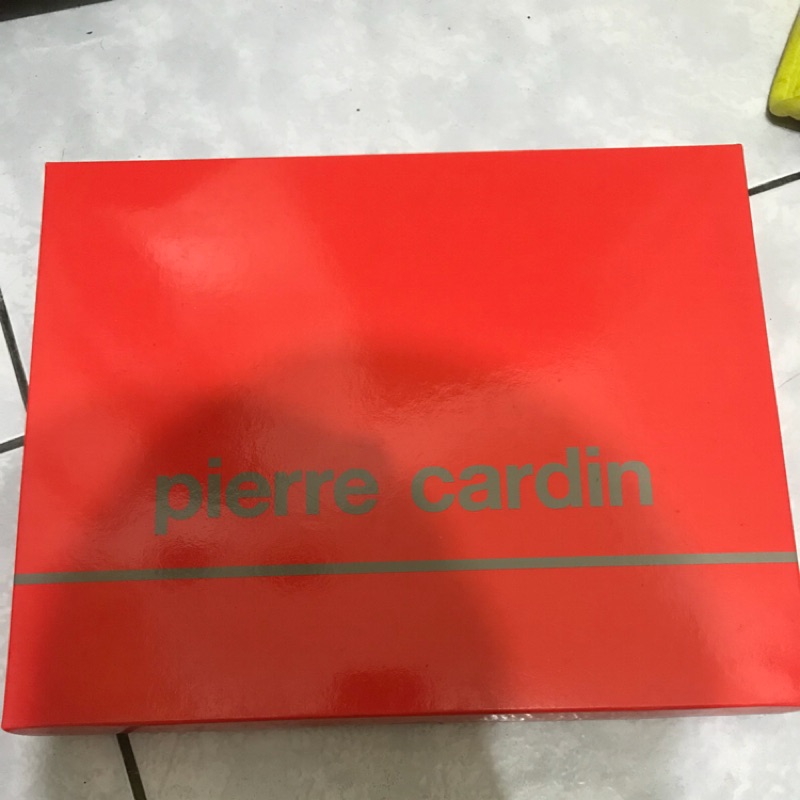 Pierre Cardin 禮盒 兩皮夾 一大一小 ㄧ皮帶