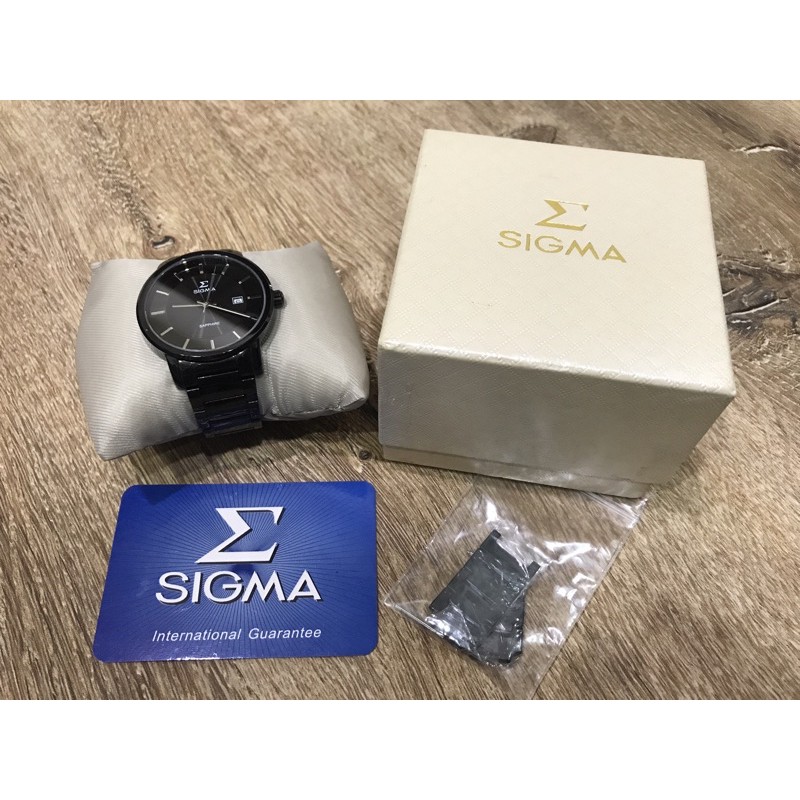 SIGMA簡約時尚藍寶石鏡面黑色大錶面防潑水手錶腕錶 二手