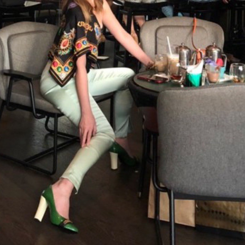 法國 lanvin 浪凡綠色跟鞋 la perla 義大利內衣界的勞斯勞斯 綠色絲綢長褲 Vasace 凡賽斯 絲巾