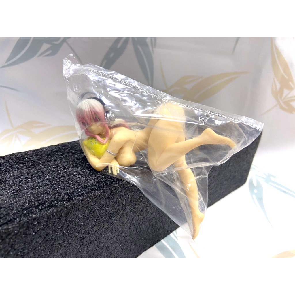 《夾娃娃》港版 無盒 超級索尼子 索尼子 Sonico 泳裝 水著 趴姿 白色 美少女 公仔 模型 夾娃娃 娃娃機