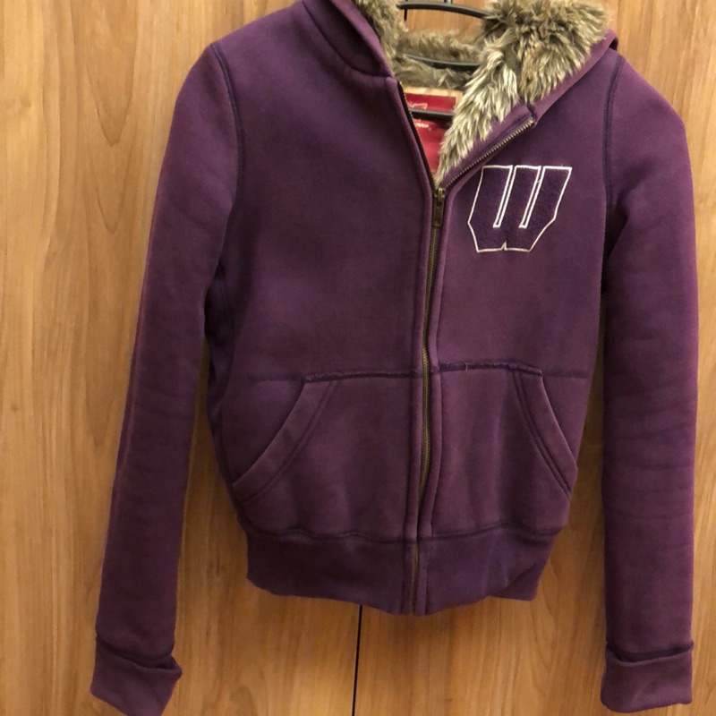 Wally warp紫色保暖外套