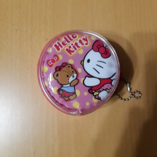 娃娃機 戰利品 正版 有貼紙 三麗鷗 kitty與小熊 迷你 圓型 零錢包 拉鍊包 小物包 小包 有賣美樂蒂