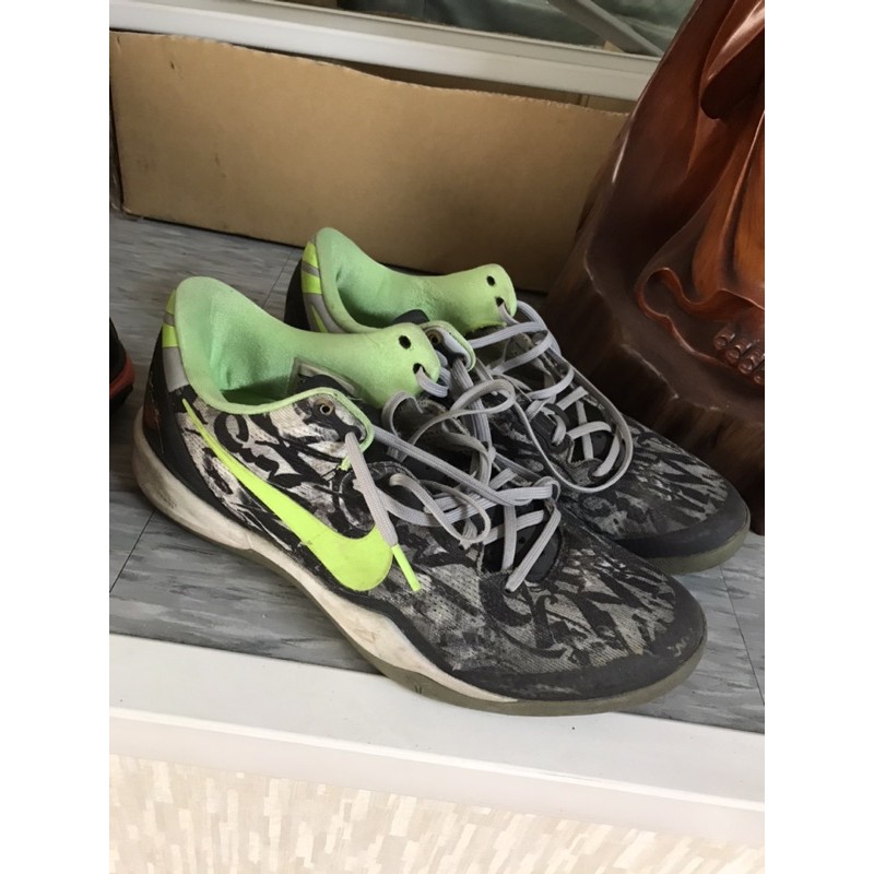 二手正品含運Kobe 8代絕版鞋