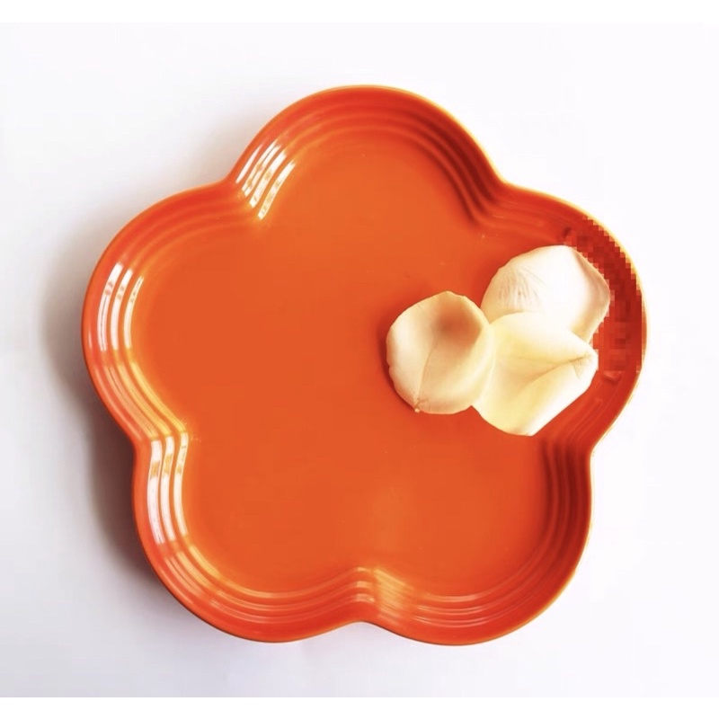 酷彩lecreuset花朵盤花瓣形陶瓷盤西餐牛排盤 草莓蛋糕盤 米妮 米菲兔 彼得兔餐具